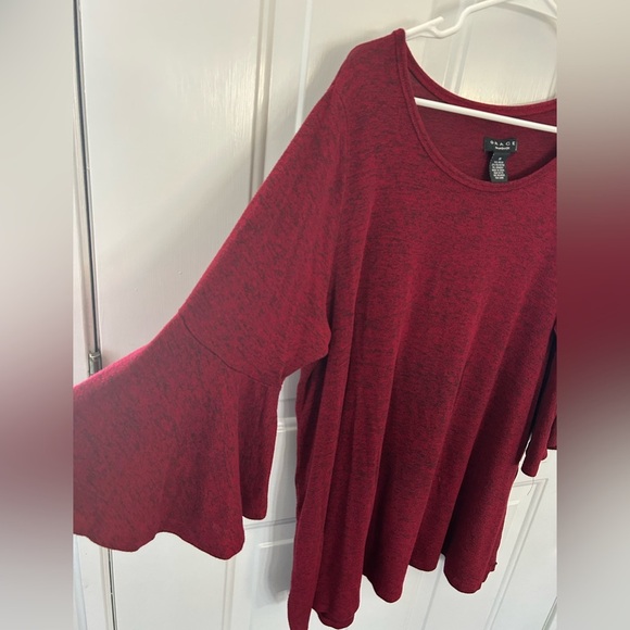 Women's 1X Red Flutter Sleeve Sweater - Picture 4 of 7